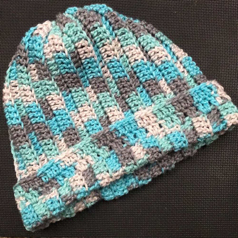Winter beanie ski hat snow hat hand crochet handmade NEW With tag #302